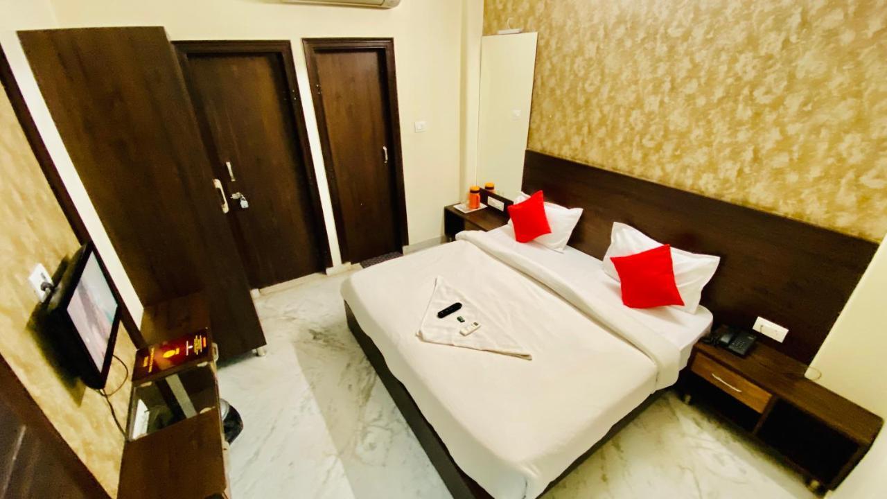 Hotel Pulse Inn Near Railway Station Jaipur Extérieur photo