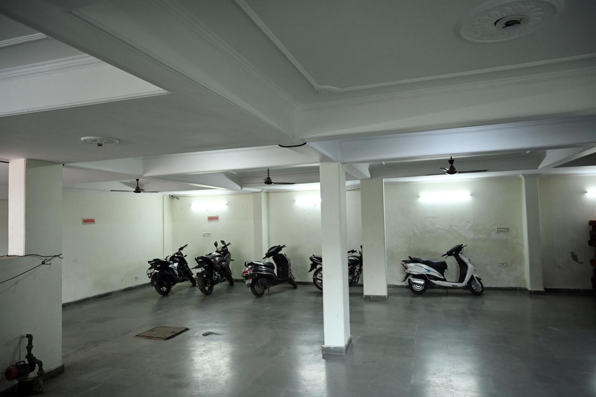 Hotel Pulse Inn Near Railway Station Jaipur Extérieur photo