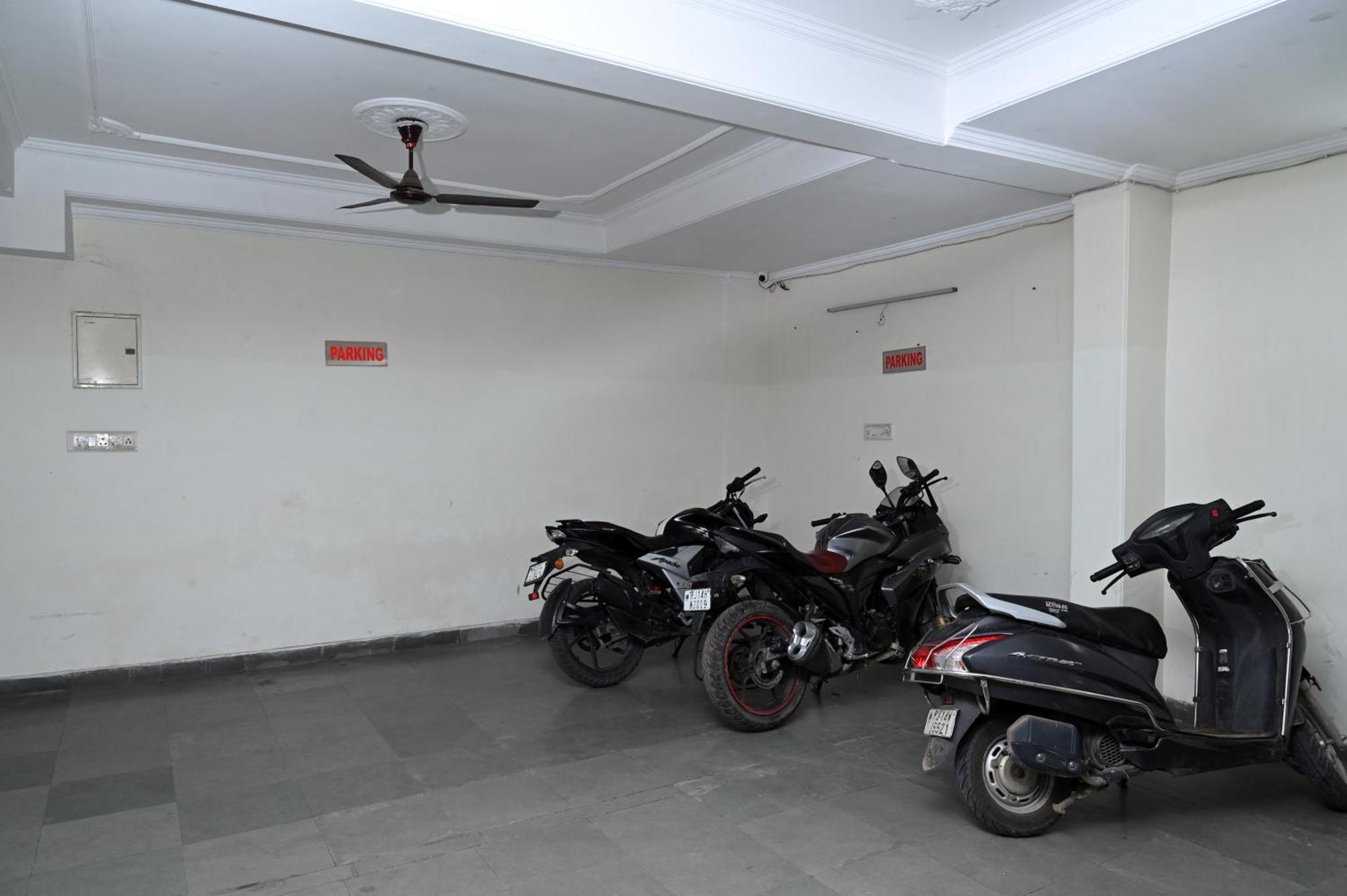 Hotel Pulse Inn Near Railway Station Jaipur Extérieur photo