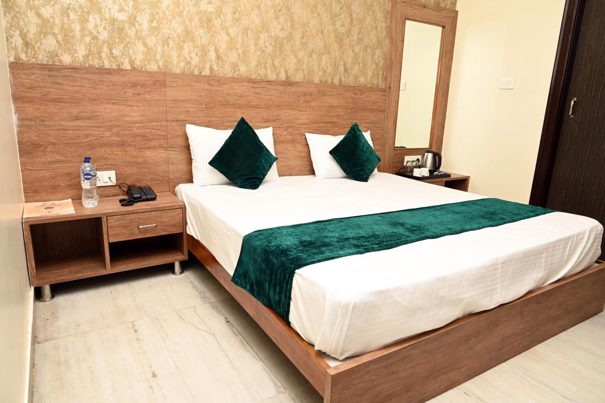 Hotel Pulse Inn Near Railway Station Jaipur Extérieur photo