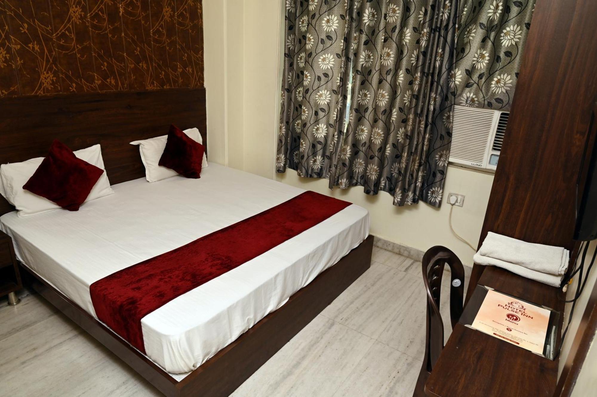 Hotel Pulse Inn Near Railway Station Jaipur Extérieur photo