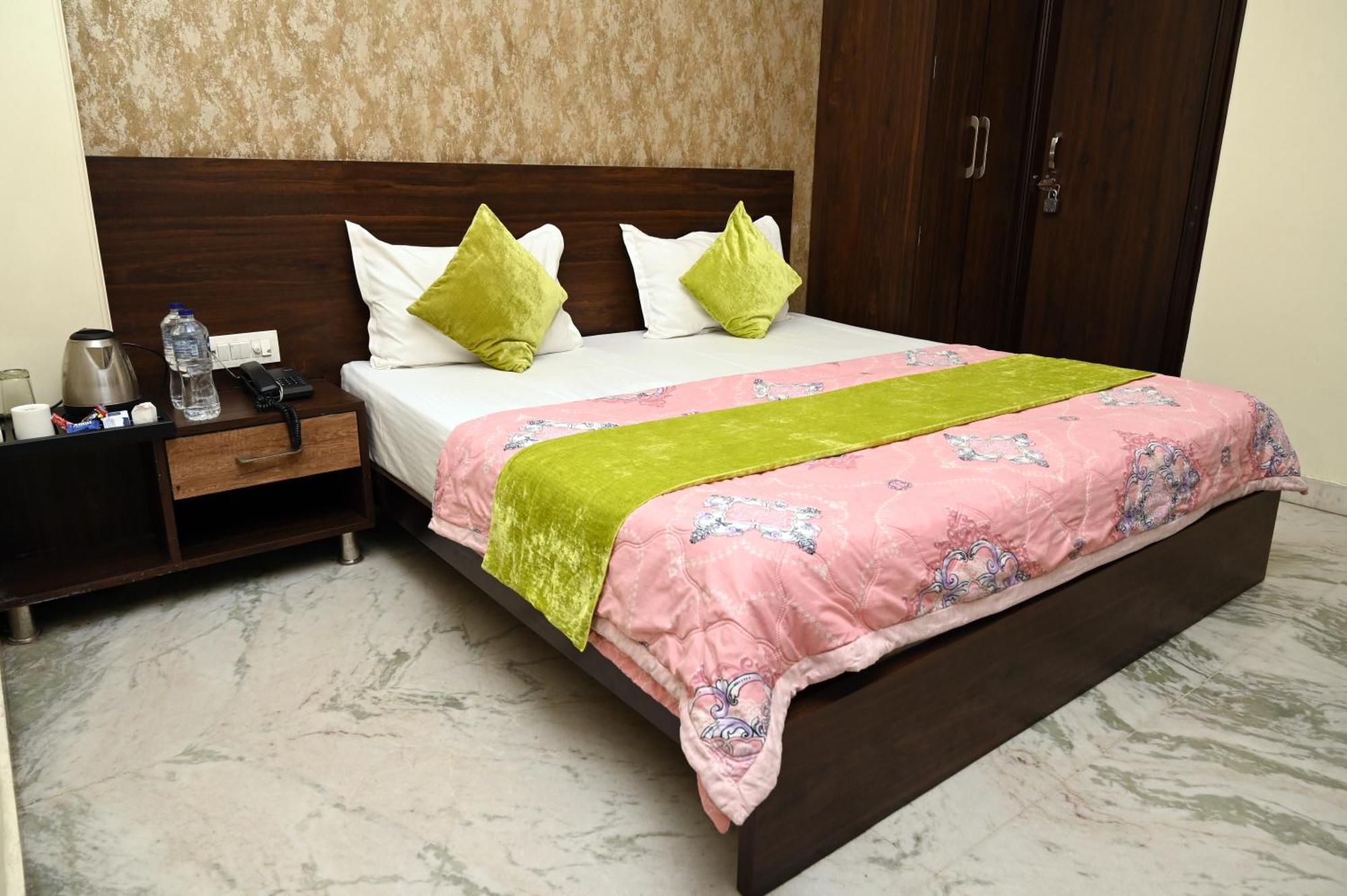 Hotel Pulse Inn Near Railway Station Jaipur Extérieur photo