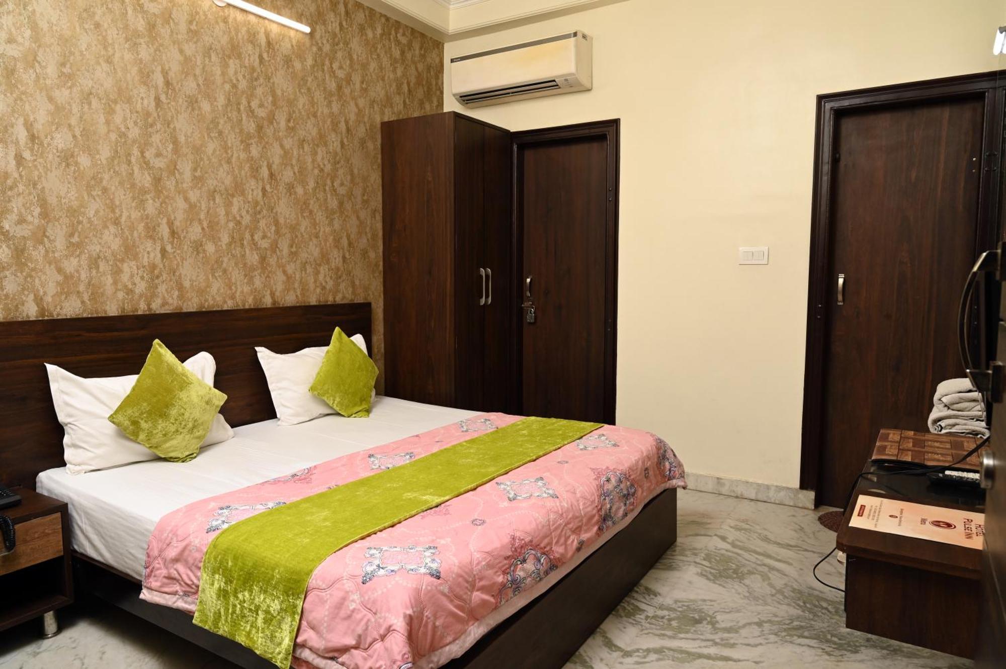 Hotel Pulse Inn Near Railway Station Jaipur Extérieur photo
