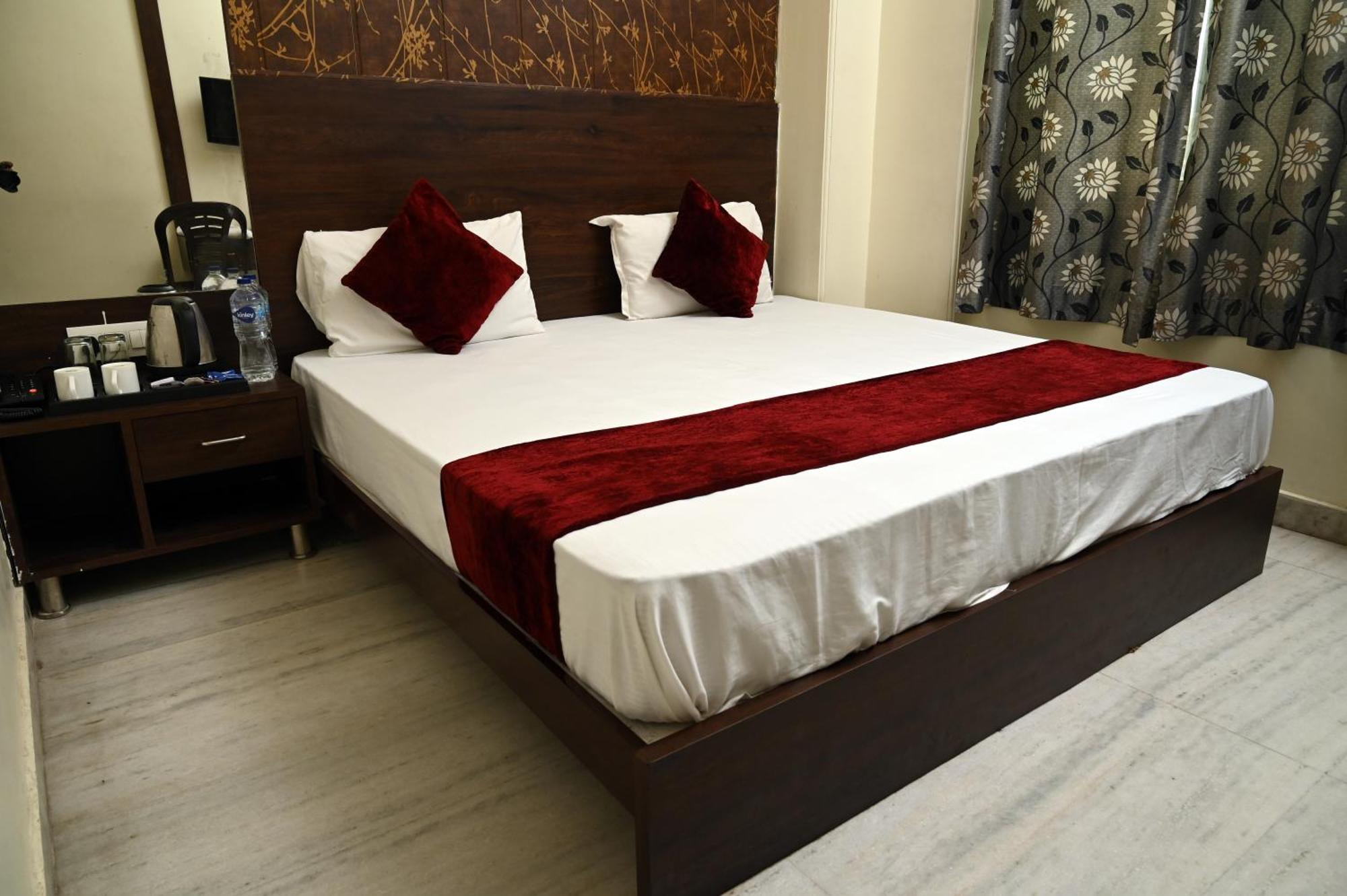 Hotel Pulse Inn Near Railway Station Jaipur Extérieur photo