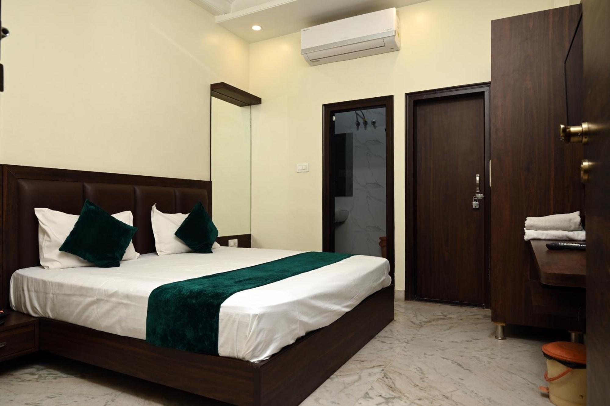 Hotel Pulse Inn Near Railway Station Jaipur Extérieur photo