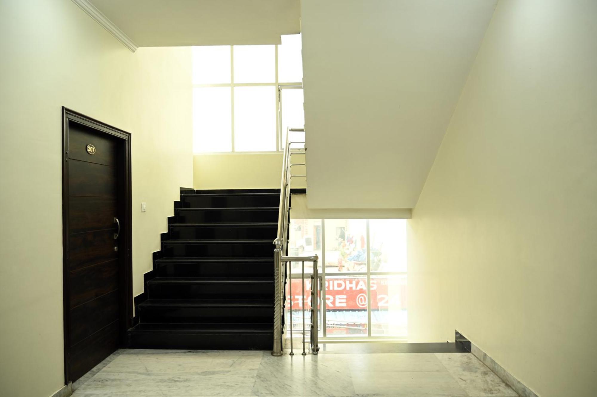Hotel Pulse Inn Near Railway Station Jaipur Extérieur photo